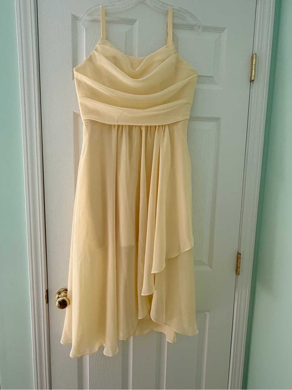 Elegant Women's Chiffon Cowl Neck Dress in Pale Yellow